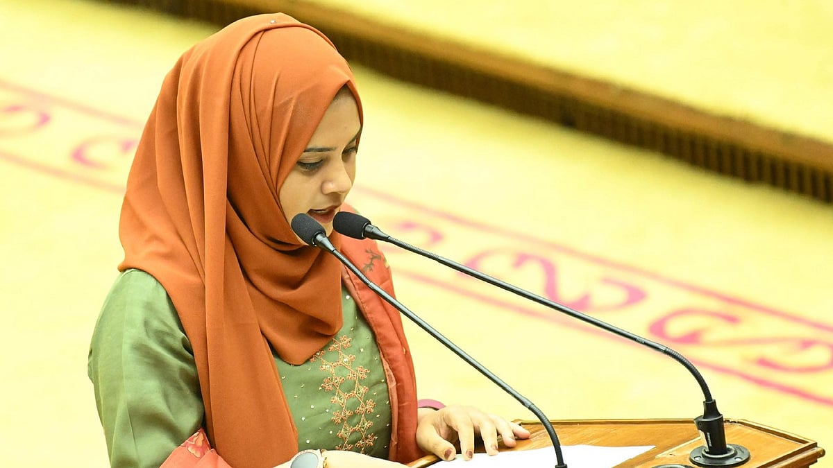 'അനിസ്‌ലാമിക ആചാരങ്ങള്‍ വര്‍ജിക്കണം; ഇസ്‌ലാം വിരുദ്ധ വിശ്വാസങ്ങള്‍ സമുദായത്തിന് പുറത്തേക്കുള്ള വഴി'; നിലവിളക്ക് വിവാദത്തില്‍ എംഎല്‍എയെ തിരുത്തി സമസ്ത