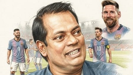 'അയ്യപ്പസ്വാമിയുടെ സ്വര്‍ണ്ണം കട്ട ഇവിടെ എന്റെ ബലോന്‍ ദ് ഓര്‍ വെറുതെ വയ്ക്കുമെന്ന് തോന്നുന്നുണ്ടോ'! കായികലോകത്തിലേയ്ക്കും കടന്ന് ആ ഹാസ്യം