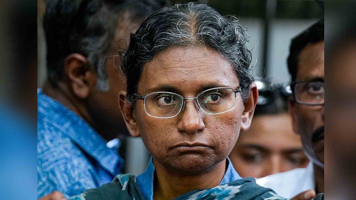 'നാമനിര്‍ദേശ പത്രിക തള്ളിയത് കോണ്‍ഗ്രസിന്റെ അനാസ്ഥയാണെന്ന് വരുത്തിത്തീര്‍ക്കുന്നു'; തെരഞ്ഞെടുപ്പു ഹര്‍ജി നല്‍കാന്‍ തീരുമാനിച്ച് മീനാക്ഷി നടരാജന്‍
