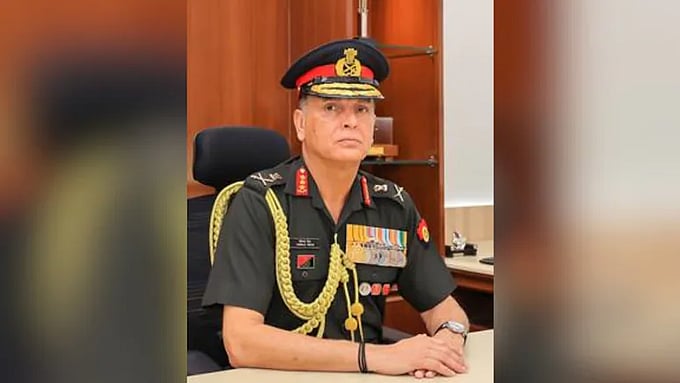 ആരാണ് പുതിയ കരസേന മേധാവി ധീരജ് സേഠ്‌?;   ഉപേന്ദ്ര ദ്വിവേദിയുടെ പിന്‍ഗാമിയായി ചുമതലയേല്‍ക്കും