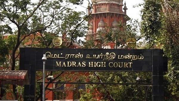 ജാതിയുടെ തടസ്സങ്ങൾ മറികടക്കുമ്പോഴേ എല്ലാ മനുഷ്യരും തുല്യരാവൂ, ജനങ്ങളുടെ മനസ്സിൽനിന്ന് ജാതി തുടച്ചുനീക്കാൻ നടപടി സ്വീകരിക്കണമെന്ന് മദ്രാസ് ഹൈക്കോടതി