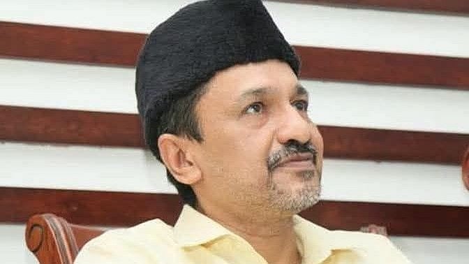 'ന്യൂനപക്ഷമേ ആഹ്ലാദിപ്പിന്‍!; ലീഗിന്റെ ചുണക്കുട്ടികള്‍ എവിടെ?; തങ്കലിപികളാല്‍' എഴുതപ്പെടും ഈ മൗനം!'