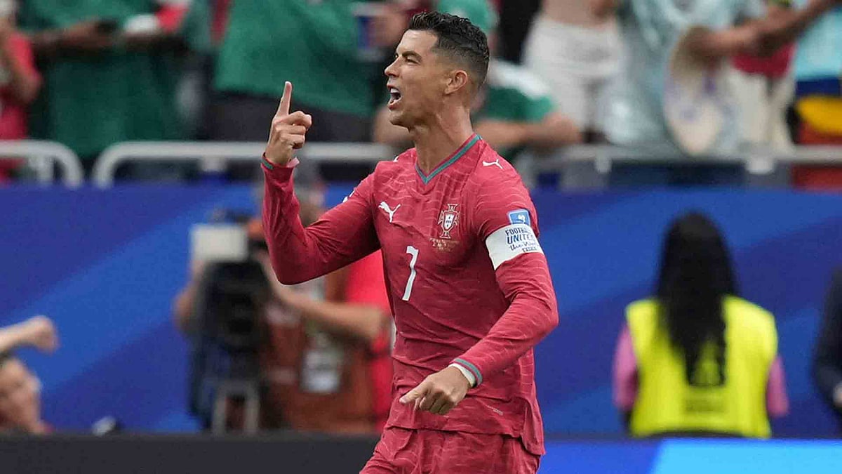 'CR 7 റോക്‌സ്', ഇരട്ട ഗോളുമായി റോണോ; ഉസ്‌ബെക്കിനെ തകര്‍ത്ത് പറങ്കിപ്പട