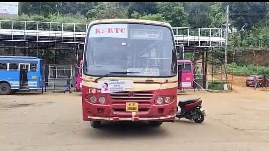 ഇന്നുമുതല്‍ കുറിയര്‍ നിര്‍ത്തി കെഎസ്ആര്‍ടിസി; 'ആ കമ്പനി വേണ്ട'