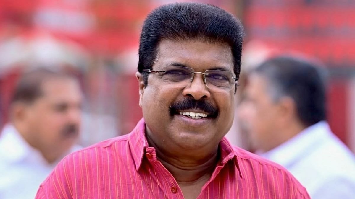 വഴി തടഞ്ഞ് പ്രകടനം;  മുന്‍ എംഎല്‍എയ്ക്ക് കോടതി പിരിയും വരെ നില്‍പും 1600 രൂപ പിഴയും ശിക്ഷ