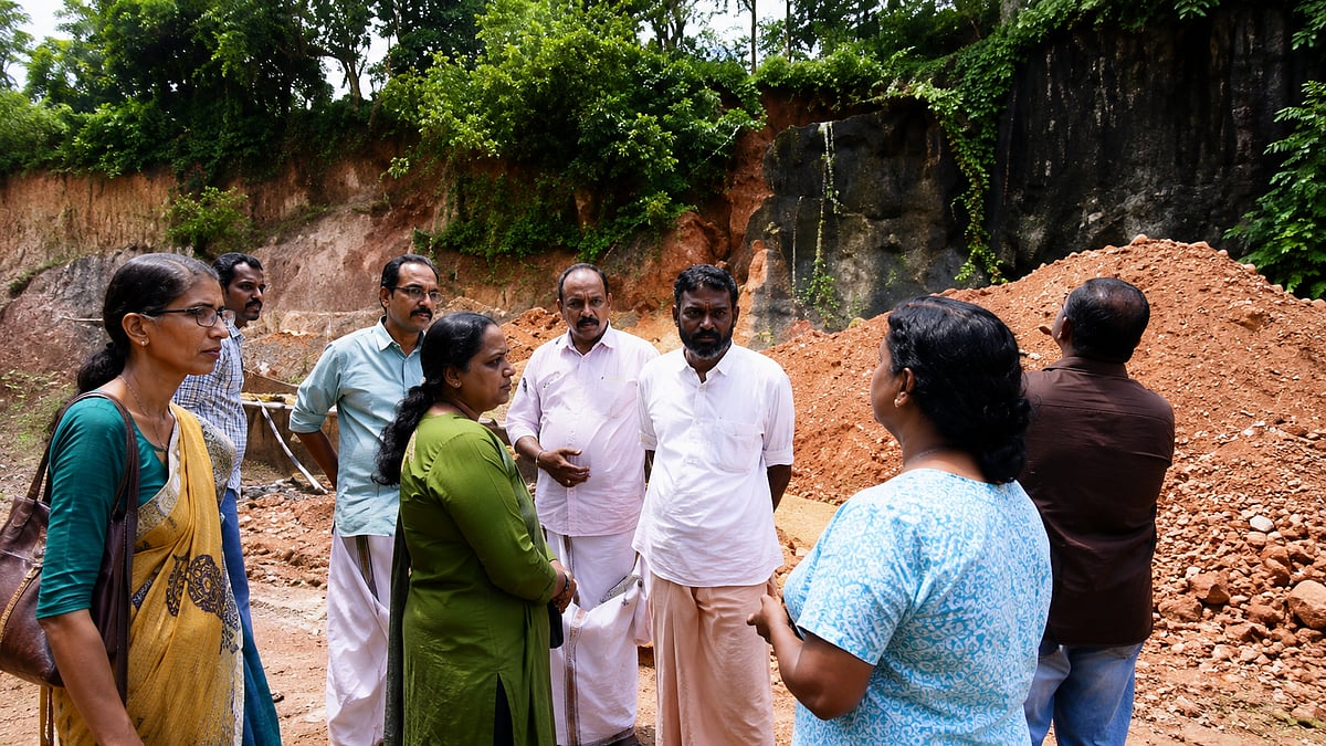 ദേശീയപാത 66 വികസനം: വടകര മുക്കാലിയിൽ കനത്ത മണ്ണൊലിപ്പ്; മൂന്ന് വീടുകൾ ഭീഷണിയിൽ, കുടുംബങ്ങളെ മാറ്റിപ്പാർപ്പിച്ചു