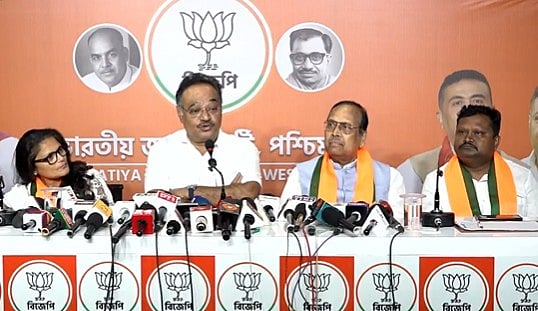 ഉപതെരഞ്ഞെടുപ്പിന് ദിവസങ്ങള്‍ മാത്രം; തൃണമൂല്‍ വിട്ട മൂന്ന് മുന്‍ എംപിമാര്‍ ബിജെപിയില്‍