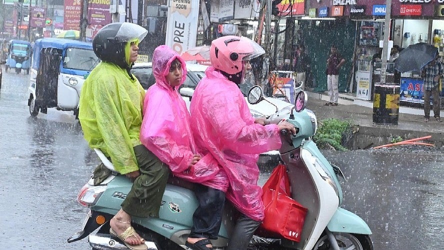 ന്യൂനമര്‍ദ്ദം ദുര്‍ബലമായി; ഇന്ന് ഒരു ജില്ലയിലും മഴ മുന്നറിയിപ്പ് ഇല്ല 