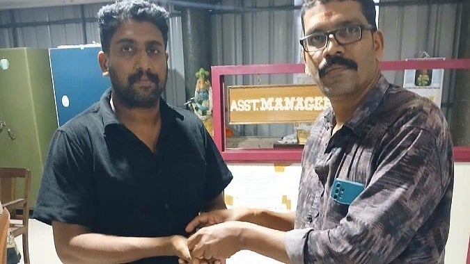 കളഞ്ഞുകിട്ടിയ ലക്ഷങ്ങള്‍ വിലയുള്ള സ്വര്‍ണമാല ഉടമയ്ക്ക് തിരികെ നല്‍കി; മാതൃകയായി ഗുരുവായൂര്‍ ദേവസ്വം ജീവനക്കാര്‍ 