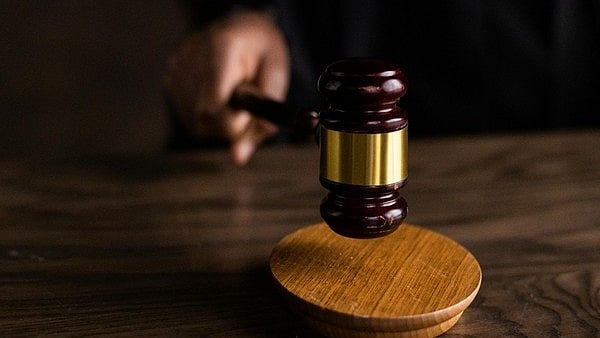 വിസ കാലാവധി കഴിഞ്ഞോ? രാജ്യം വിട്ടുപോകാത്തവര്‍ക്ക് 50,000 റിയാല്‍ വരെ പിഴ, മുന്നറിയുപ്പുമായി സൗദി അറേബ്യ