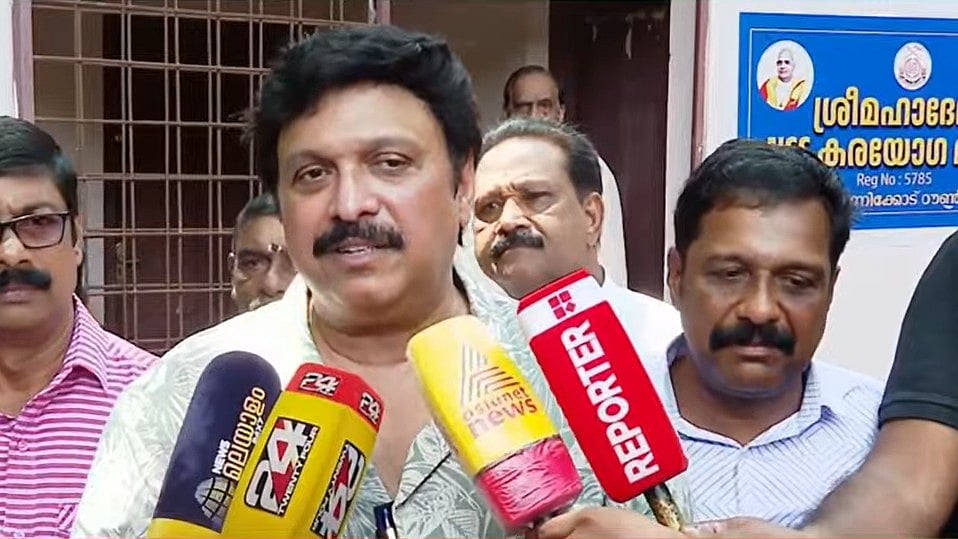 എവിടെയായാലും ഏകാധിപതികള്‍ തകരും,  'സോഡാ കുപ്പിയില്‍ ഗോലി ഇട്ടാല്‍ കുപ്പി പൊട്ടിച്ചാലേ എടുക്കാന്‍ പറ്റൂ'; എന്‍എസ്എസ് നേതൃത്വത്തിനെതിരെ ഗണേഷ് കുമാര്‍