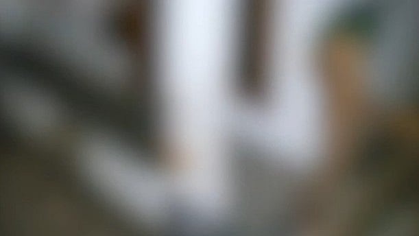 രാത്രിയില്‍ മുഖം മറച്ച് വീടുകളിലെത്തി ഒളിഞ്ഞു നോക്കും; നഗ്നനായി അജ്ഞാതന്റെ വിളയാട്ടം; അന്വേഷണം