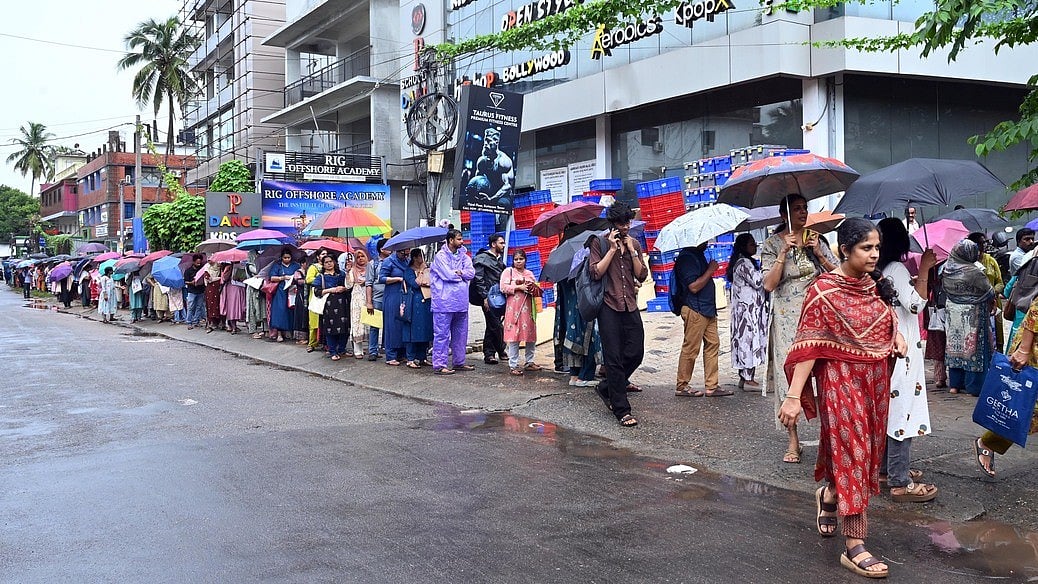 ഇന്നും നാളെയും ശക്തമായ മഴ; നാലു ജില്ലകളില്‍ യെല്ലോ അലര്‍ട്ട് 