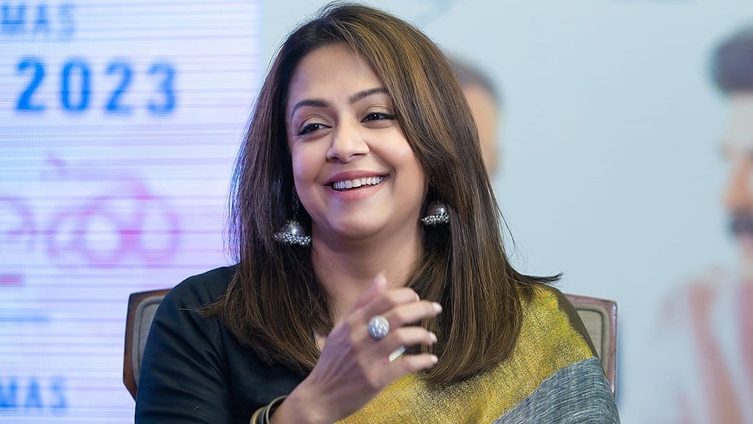 'അപ്പോള്‍ സര്‍ക്കാര്‍ വിദ്യാര്‍ത്ഥികളുടെ തല പൊളിച്ചതോ?'; വായടപ്പിച്ച് ജ്യോതിക; കാശ് വാങ്ങിയിട്ട പോസ്‌റ്റെന്ന ആരോപണത്തിനും മറുപടി 