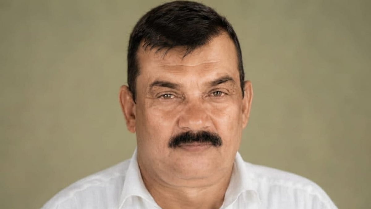 പള്ളി മൈതാനിയിൽ നിൽക്കവെ മരം പൊട്ടി വീണ് പരുക്കേറ്റ വ്യാപാരി മരിച്ചു