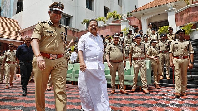പൊലീസ് അസോസിയേഷനിലും 'വെട്ട്'; ഇനി രണ്ട് സംഘടനകൾ മാത്രം! 