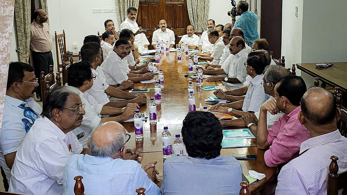 'ബിജെപി തെളിക്കുന്ന വഴിയേ പോകുന്ന കോണ്‍ഗ്രസ്; ലീഗ് സംഘ്പരിവാര്‍ അജണ്ടകളുടെ പ്രചാരകരാവുന്നത് അപമാനകരം'