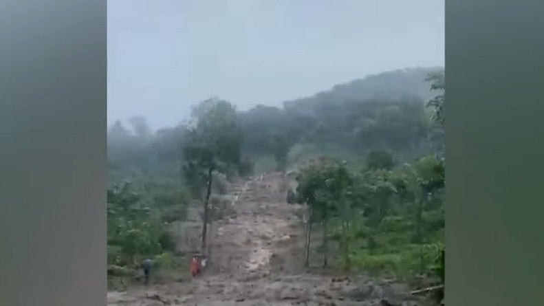 കോഴിക്കോട് മലയോര മേഖലയില്‍ പെരുമഴ; മണ്ണിടിച്ചില്‍; താമരശേരി ചുരത്തില്‍ ഗതാഗത നിയന്ത്രണം