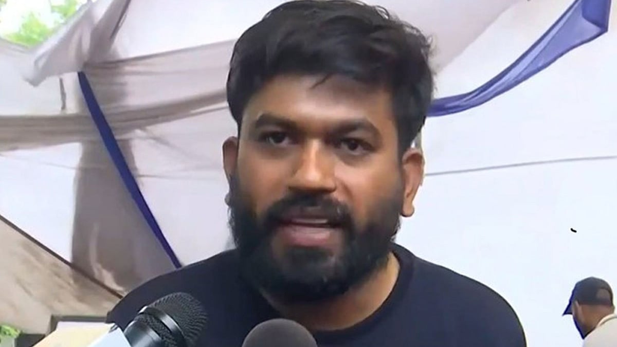 അഭിജിത് ദീപ്‌കെ എങ്ങനെ യുഎസ് വിദ്യാഭ്യാസം നേടി, പിതാവിന്റെ സാമ്പത്തിക ഇടപാടിനെക്കുറിച്ച് അന്വേഷണം വേണം; ആവശ്യം ഉന്നയിച്ച് വിവരാവകാശ പ്രവര്‍ത്തകന്‍