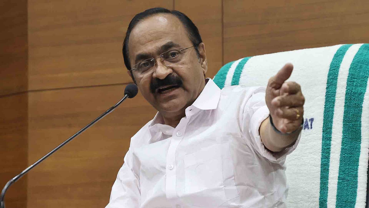 'അവരുടെ പേര് നിങ്ങളോട് എന്തിനു പറയണം?'; കൊച്ചിയില്‍ വന്നത് ഇന്‍വെസ്റ്റ്മെന്റ് ഗ്രൂപ്പിനെ കാണാന്‍, ഹെലികോപ്റ്റര്‍ യാത്രയില്‍ മുഖ്യമന്ത്രി