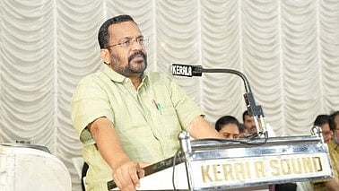 പിഎം ശ്രീ: യുഡിഎഫിന് കേന്ദ്രത്തോട് വിധേയത്വം; എല്‍ഡിഎഫ് സര്‍ക്കാര്‍ ഒരുരൂപ വാങ്ങിയെന്നു തെളിയിച്ചാല്‍ രാഷ്ട്രീയം അവസാനിപ്പിക്കുമെന്നും കെ രാജന്‍
