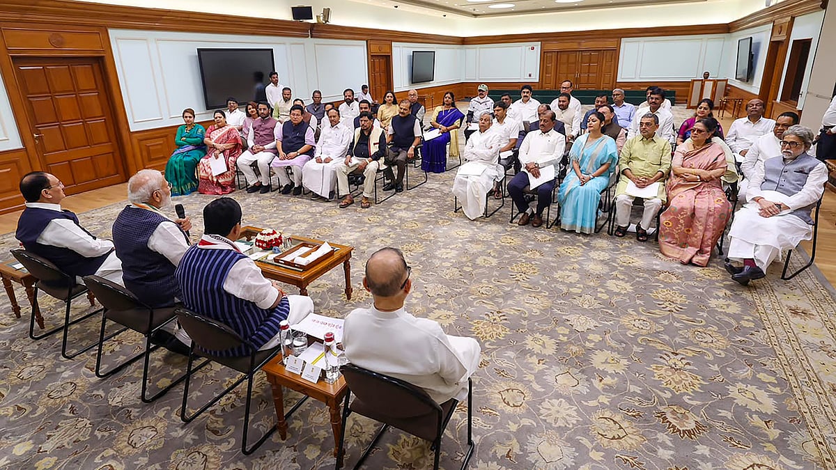 'ഭയപ്പെടേണ്ടതില്ല, ഞാന്‍ ഒപ്പമുണ്ട്; വിമത തൃണമൂല്‍, മുന്‍ ഉദ്ധവ് വിഭാഗം എംപിമാര്‍ക്ക് മോദിയുടെ ഉറപ്പ്