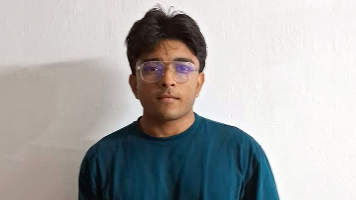 ഒളിവിലിരിക്കെ അര്‍ജുന്‍ ആയങ്കിക്കായി ക്രൗഡ് ഫണ്ടിങ്; സഹോദരന്‍ അജയ് അറസ്റ്റില്‍