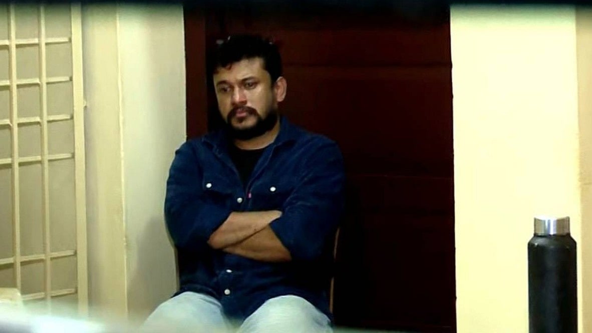 വിവാദ പോസ്റ്റുകളിട്ട ഐഫോൺ കണ്ടെത്തി; പോസ്റ്റുകൾ ഇട്ടത് പൊതു വൈഫൈ ഉപയോഗിച്ചെന്ന് അർജുൻ ആയങ്കി