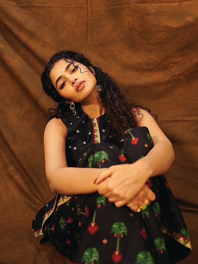 സ്നേഹത്തിന്റെ മറവിൽ നിയന്ത്രണം, പീഡനം; തിരിച്ചറിയാം ഈ ലക്ഷണങ്ങൾ
