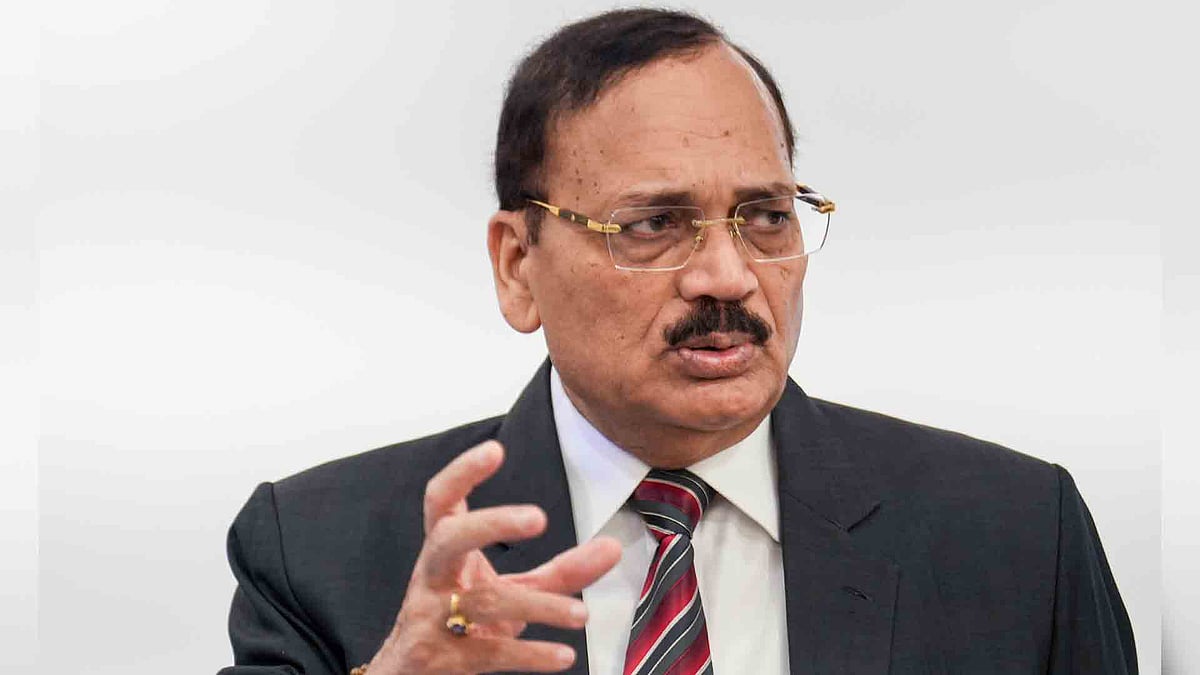 'മുഖ്യാതിഥിയായി ചീഫ് ജസ്റ്റിസ് വേണ്ട'; നല്‍സാറിനു പിന്നാലെ നാഷണല്‍ ലോ സ്‌കൂള്‍ വിദ്യാര്‍ഥികളും രംഗത്ത്