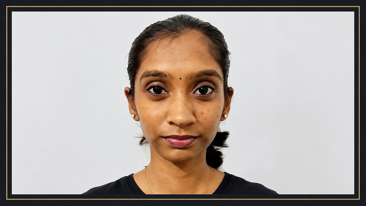 ഷൂ താഴെ വീണപ്പോൾ എടുക്കാൻ ശ്രമിച്ചു; ബസിനടിയിൽപ്പെട്ട് കോളജ് വിദ്യാർഥിനിക്ക് ദാരുണാന്ത്യം