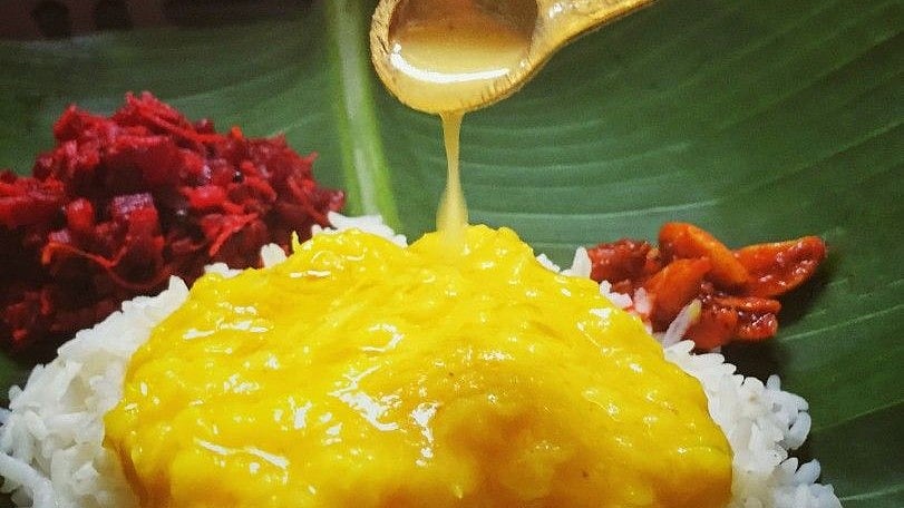 പരിപ്പിന് മുകളിൽ നെയ്യ്; സദ്യയിൽ ഈ കൂട്ടുകെട്ടിന് ആരോ​ഗ്യ​ഗുണങ്ങൾ ഏറെയാണ്