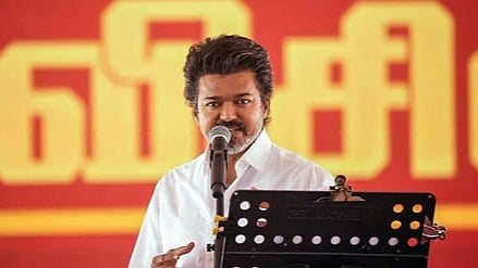 വര്‍ഷം മൂന്ന് സൗജന്യ ഗ്യാസ് സിലിണ്ടര്‍, സ്ത്രീകള്‍ക്ക് എക്‌സ്പ്രസ്, ഡീലക്‌സ് ബസുകളിലും ഫ്രീ യാത്ര; പ്രഖ്യാപനങ്ങളുമായി വിജയ് സര്‍ക്കാര്‍ 