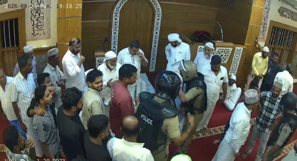 മാടാക്കര പള്ളിയിലെ പൊലീസ് നടപടി; ഏഴ് പൊലീസുകാര്ക്ക് സ്ഥലം മാറ്റം
