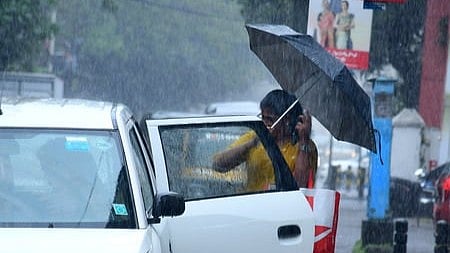 പുതിയ ന്യൂനമര്‍ദത്തിന് സാധ്യത; സംസ്ഥാനത്ത് നാളെ മുതല്‍ മഴ; യെല്ലോ അലര്‍ട്ട്
