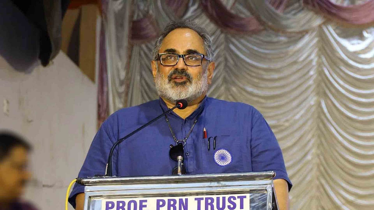 ''പുതുയുഗം' വാഗ്ദാനം ചെയ്ത യുഡിഎഫ് കേരളത്തെ ഇരുട്ടിലേക്ക് തള്ളിയിട്ടു'
