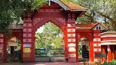 
തിരുവനന്തപുരം മൃഗശാല മാറ്റം: മുഖ്യമന്ത്രിയെ പിന്തുണച്ച് മേയർ വി വി രാജേഷ്; കച്ചവട താല്പര്യമെന്ന് വി കെ പ്രശാന്ത്