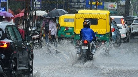ശക്തമായ മഴ; യെല്ലോ അലര്‍ട്ട്, അഞ്ച് ദിവസത്തെ മഴ സാധ്യത പ്രവചനം 