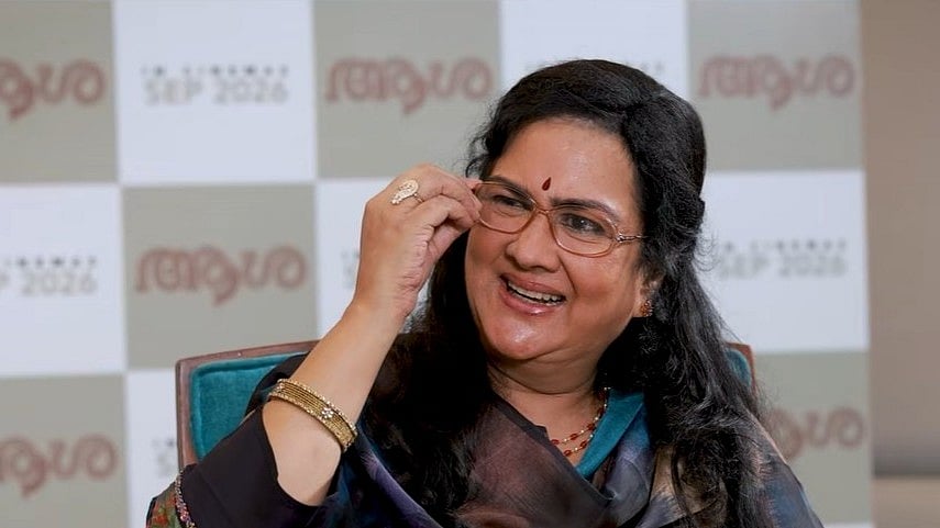 'കറുത്ത മഹാലക്ഷ്മിയുടെ വിഗ്രഹം, നോക്കിയപ്പോൾ എന്റെ അമ്മയുടെ അതേ മുഖം'; അമ്മയെക്കുറിച്ച് ഉർവശി