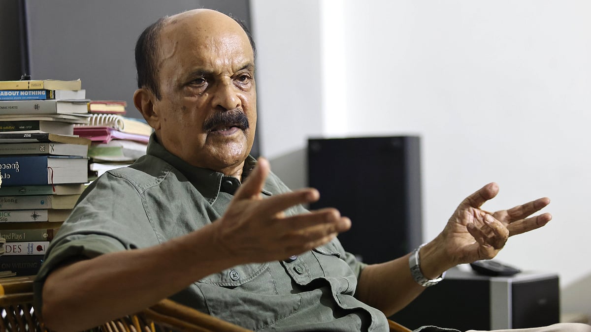 'മലയാളികള്‍ കപട സദാചാരവാദികള്‍; മാധ്യമങ്ങളില്‍ വരുന്നതെല്ലാം കണ്ണടച്ച് വിശ്വസിക്കുന്നു'