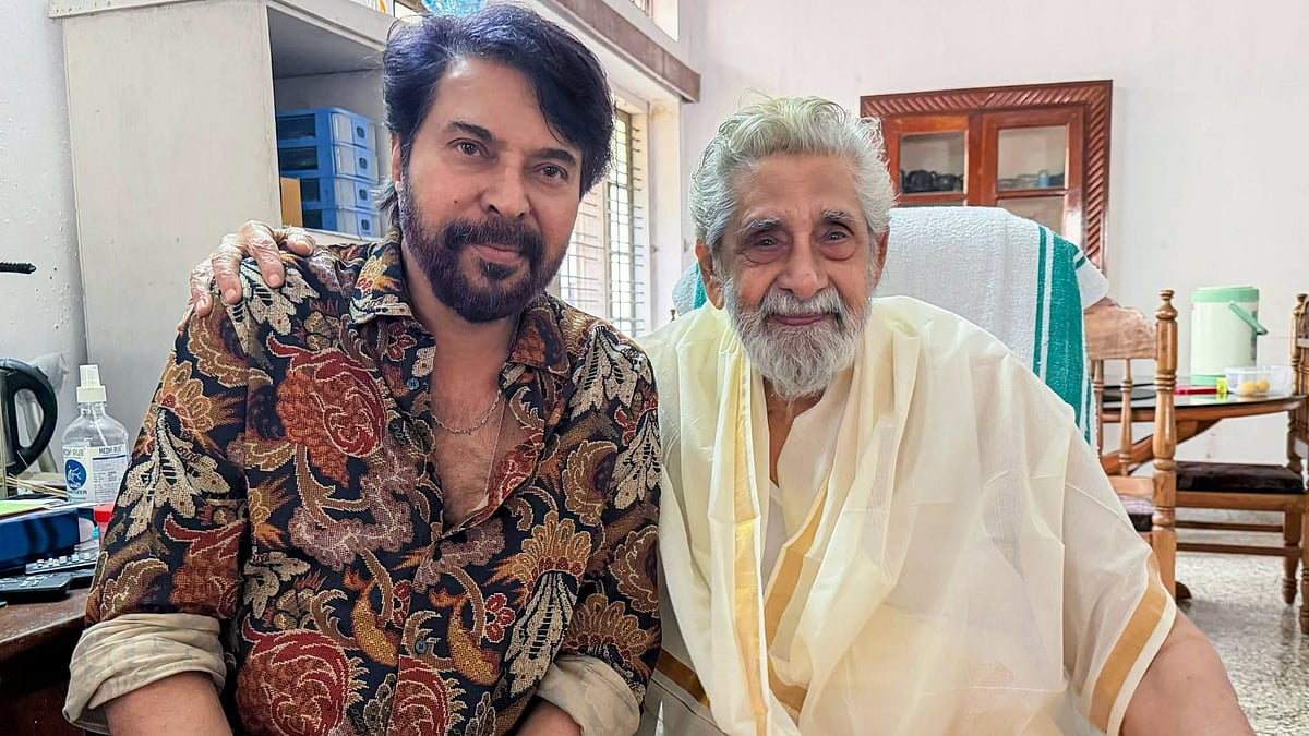 'എന്റെ പ്രിയപ്പെട്ട സൂപ്പർ സ്റ്റാറിന്...'; മധുവിന് പിറന്നാൾ ആശംസകൾ നേർന്ന് മമ്മൂട്ടി