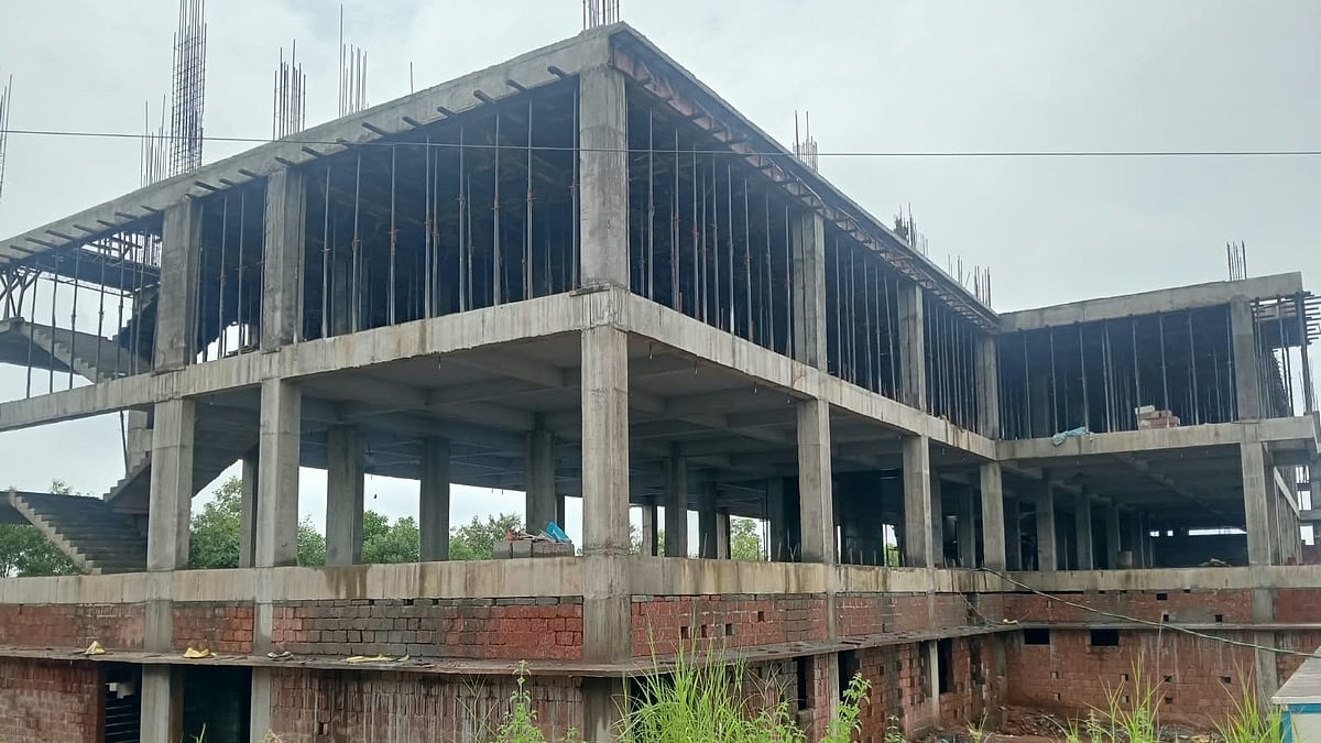 ചട്ടഞ്ചാലിൽ അത്യാധുനിക ക്രിട്ടിക്കൽ കെയർ യൂണിറ്റ് നിർമ്മാണം ദ്രുതഗതിയിൽ; കാസർകോടിന്റെ ആരോഗ്യരംഗത്ത് വിപ്ലവകരമായ മാറ്റം