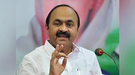 'ബിജെപിക്കെതിരെ സമരം ചെയ്യുമ്പോൾ സിപിഎമ്മിന് എന്തിനാണ് പൊള്ളുന്നത്?':  നാട്ടിൽ കലാപമുണ്ടാക്കാൻ ശ്രമിച്ചാൽ അതിശക്തമായ നടപടി; മുഖ്യമന്ത്രി