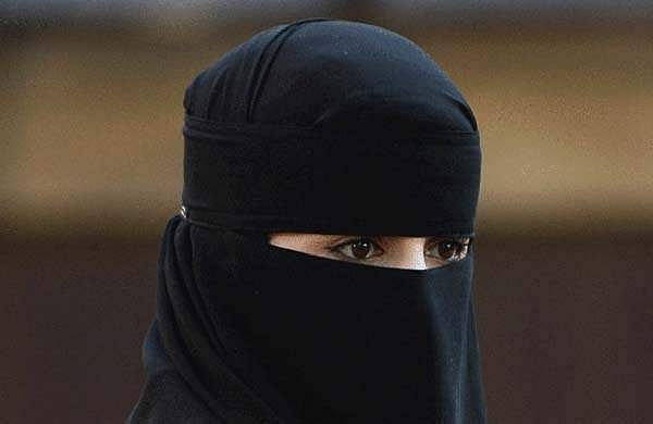 ആതിര; ആയിഷ പിന്നെയും ആതിര