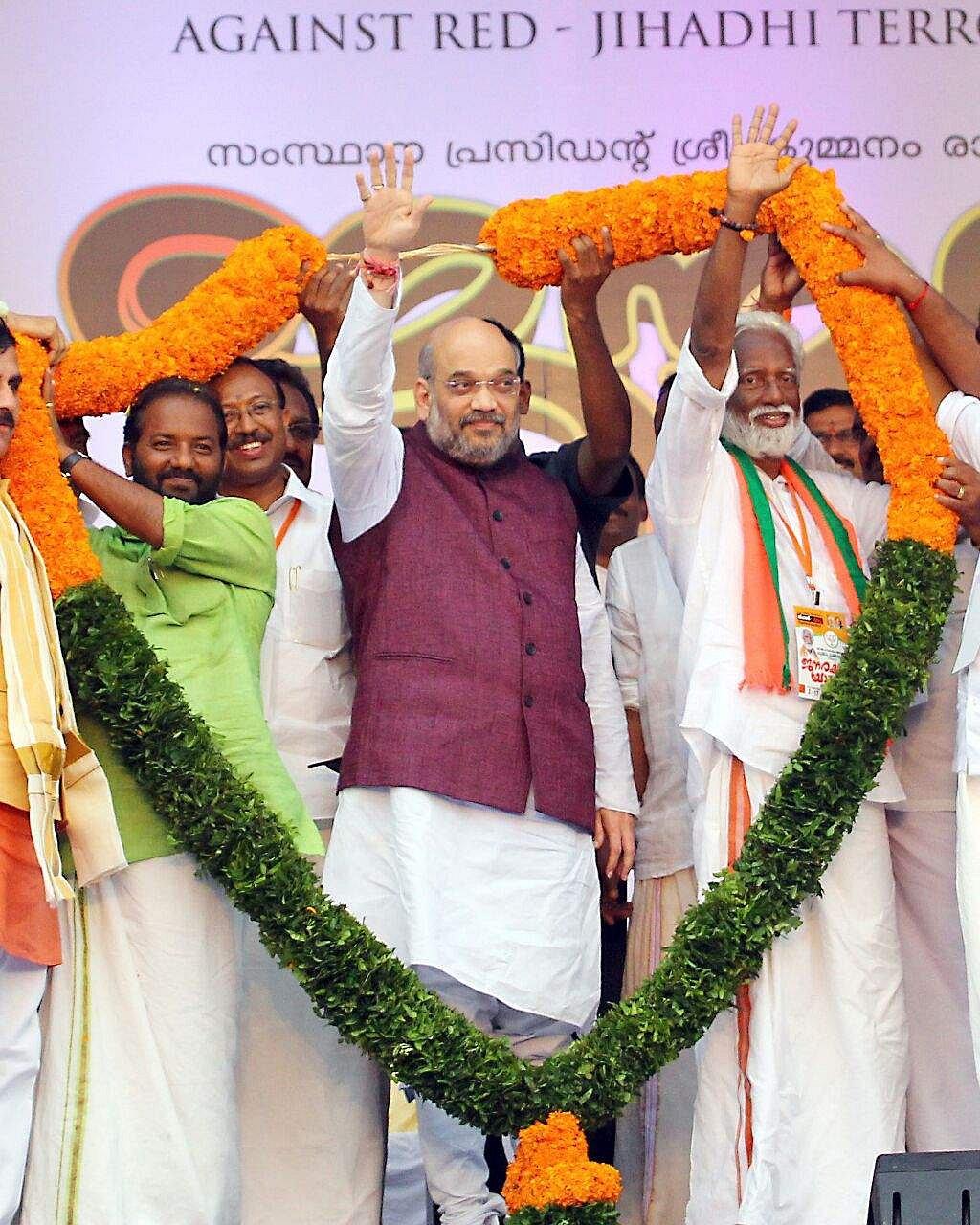 കുമ്മനത്തെ കുമ്മനടിച്ച് ബിജെപി ജില്ലാ പ്രസിഡന്റ് സുരേഷ്