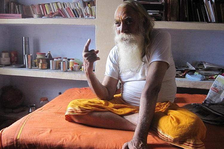 അയോധ്യയിലെ ഹിന്ദു - മുസ്ലീം ഐക്യത്തിന് തടസം  വിഎച്ച്പി - അയോധ്യയിലെ മുഖ്യ പുരോഹിത്