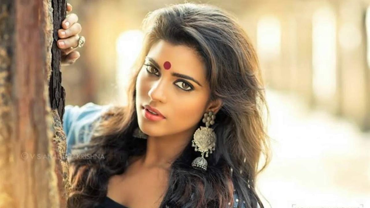 സിനിമ ഹിറ്റായാല് പ്രത്യുപകാരമായി ചോദിക്കുന്നത് നായികമാരുടെ ശരീരം: വെളിപ്പെടുത്തലുമായി ഐശ്വര്യ രാജ്