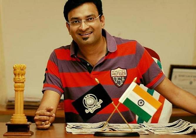 അല്‍ഫോന്‍സ് കണ്ണന്താനത്തിന്റെ പ്രൈവറ്റ് സെക്രട്ടറിയായി 'കളക്റ്റര്‍ ബ്രോ', നിയമനം അഞ്ച് വര്‍ഷത്തേക്ക് 