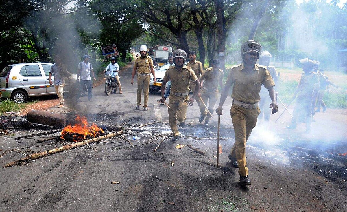 അലൈന്‍മെന്റ് മാറ്റാതെ സമരത്തില്‍ നിന്ന് പിന്നോട്ടില്ലെന്ന് സമരസമിതി