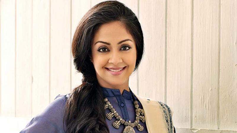 സുഖകരമല്ലാത്ത ബന്ധത്തില്‍ നിന്നും തലയുയര്‍ത്തി ഇറങ്ങിപ്പോരണം: ജ്യോതികയോട് അമ്മ 